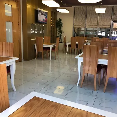 Eljos Hotel *