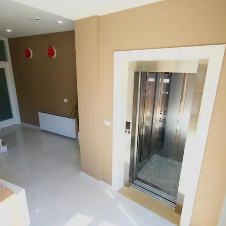 Ξενοδοχείο Eljos