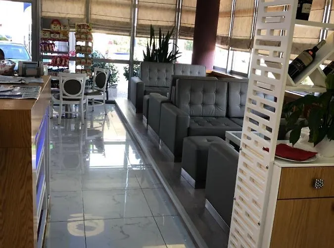 Ξενοδοχείο Eljos *